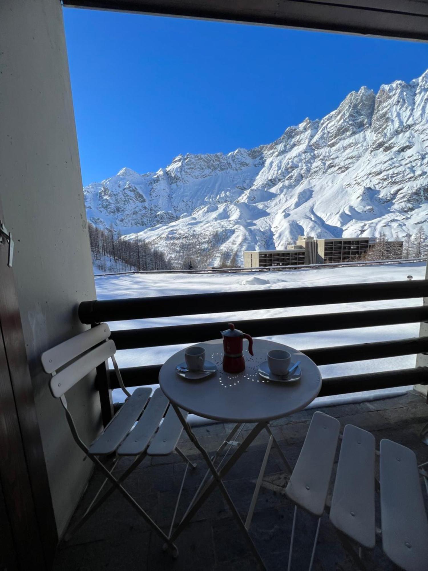 Cervinia - Matterhorn Apartments เบรยล์-แชร์วิเนีย ภายนอก รูปภาพ